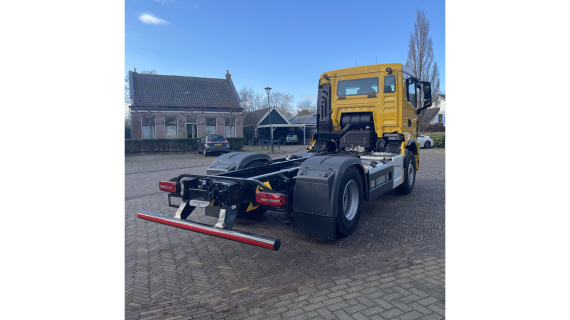 MAN TGS 18.330 4x2 BL CH (kenteken 2024) begin 2026 opgebouwd met VDL P14 portaal 