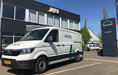 2.140 GB FWD Automaat