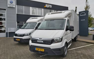 8 x 3.180 Koelwagen Handgeschakeld