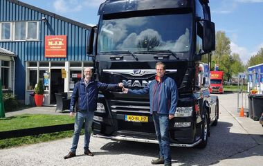 TGX 18.460 BLS Trekker