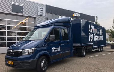 TGE 5.180 Automaat DC met (honden) trailer